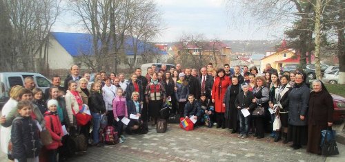 Тернопільщина: греко-католики прийняли дітей зі сходу України